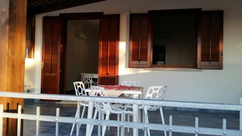 Case Cala Bucerno Castelluzzo Δωμάτιο φωτογραφία